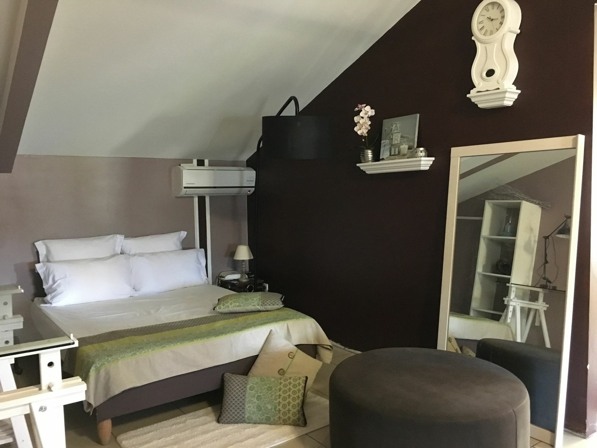 House With 5 Rooms In Etang Sale, With Wonderful Mountain View, Enclos Kültér fotó